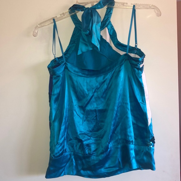 Blue top - Picture 4 of 5